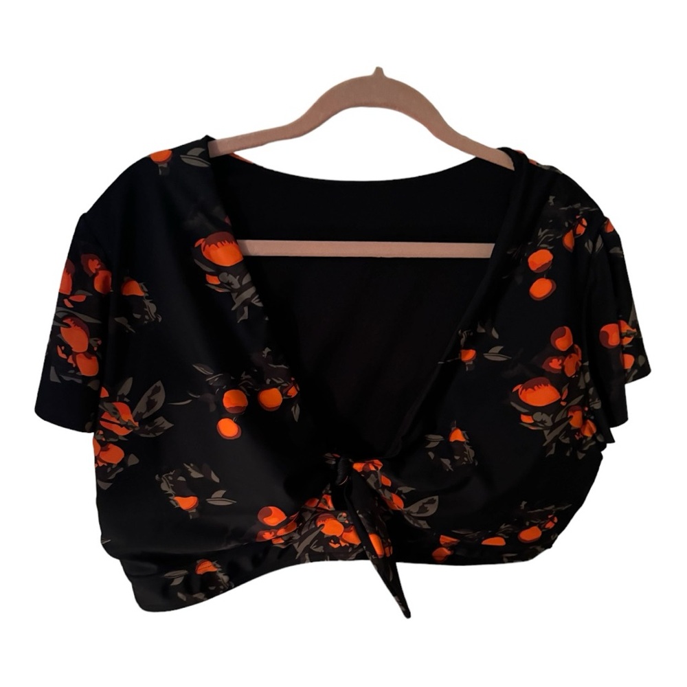PLUS SIZE swim top